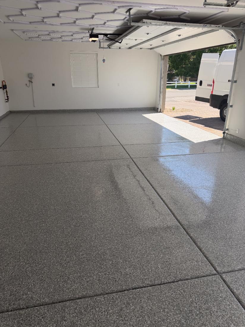 Three-car garage with grey flake epoxy floor, Las Vegas