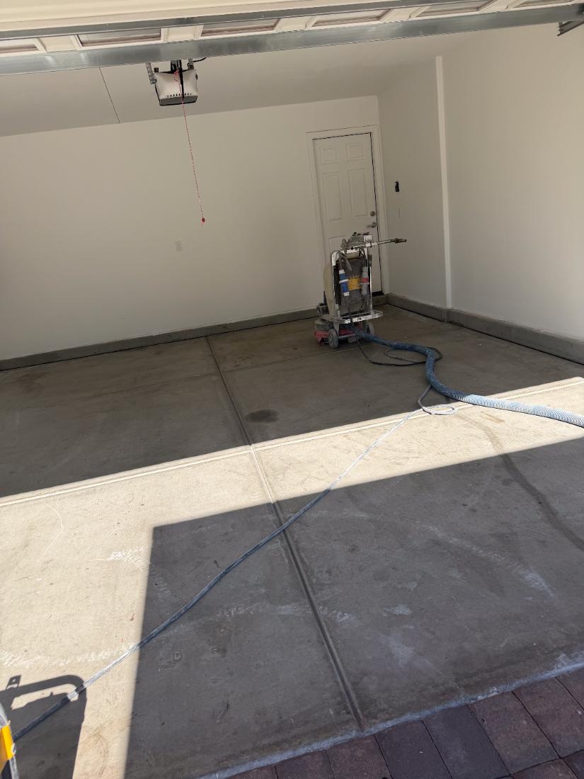 Grey flake epoxy garage floor, wide view, Las Vegas by Tabwa Coatings